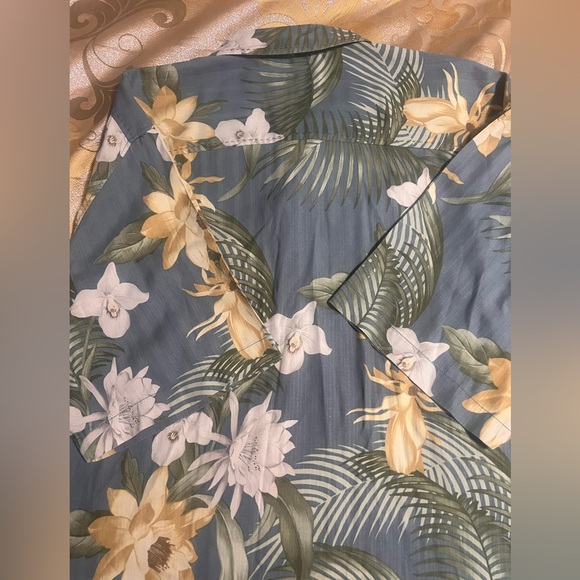 Tommy Bahama 100% Silk Men’s Large Blue Hawaiian Camo Shirt Orchid Palm Sz. L - Picture 7 of 12